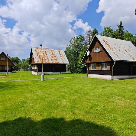 Bungalovy Roznov Roznov pod Radhostem Exterior foto