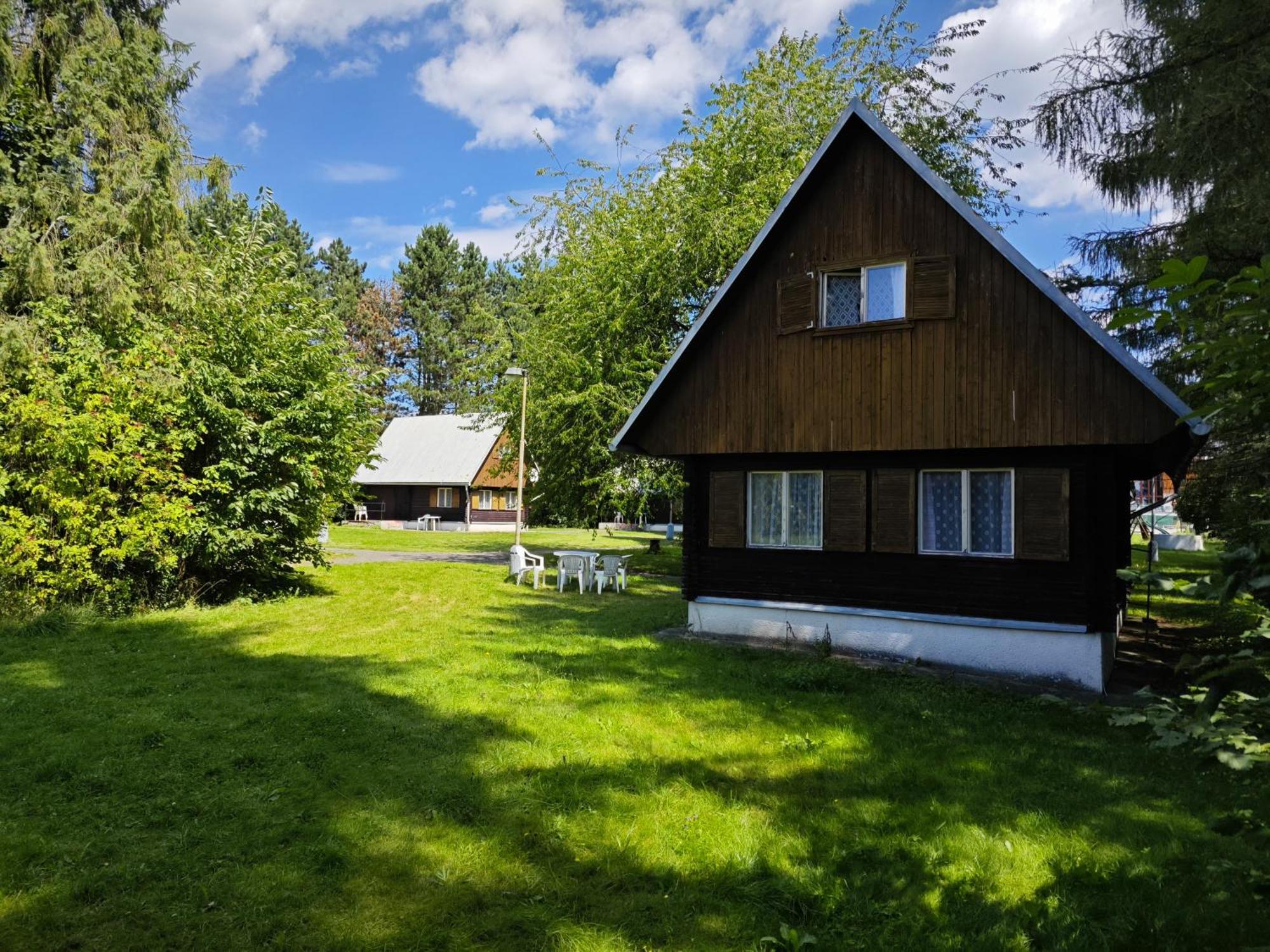 Bungalovy Roznov Roznov pod Radhostem Exterior foto